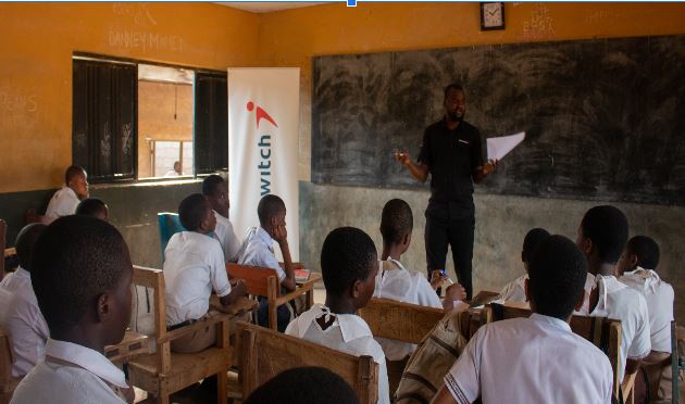 Interswitch Staff volunteer to teach STEM subjects in Public Schools (Pictures)