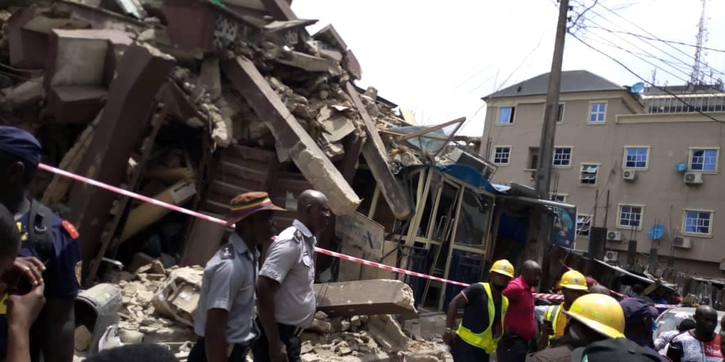 3-Storey Building Collapses In Lagos Island (Pictures)