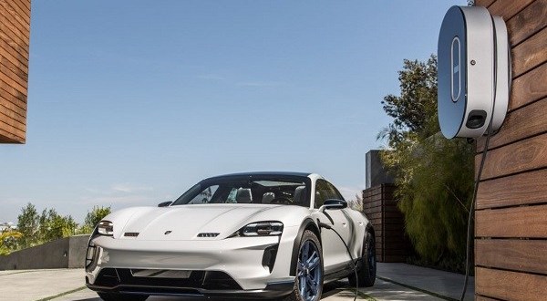 Porsche to Presents Its Electric Car, Taycan, in September