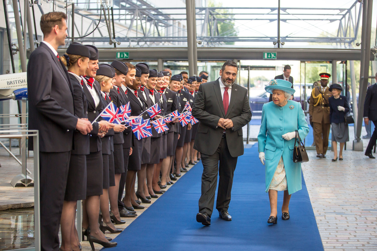 Her Majesty the Queen Visits British Airways’ Headquarters to Mark the Airline’s Centenary (Photos)