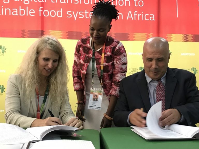 African Development Bank, African Fertilizer And Agribusiness Partnership Sign $5.4 Million Agreements To Foster Fertilizer Market In Nigeria And Tanzania