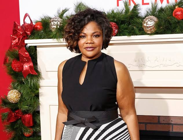 Mo’Nique Sues Netflix For Race, Gender Discrimination