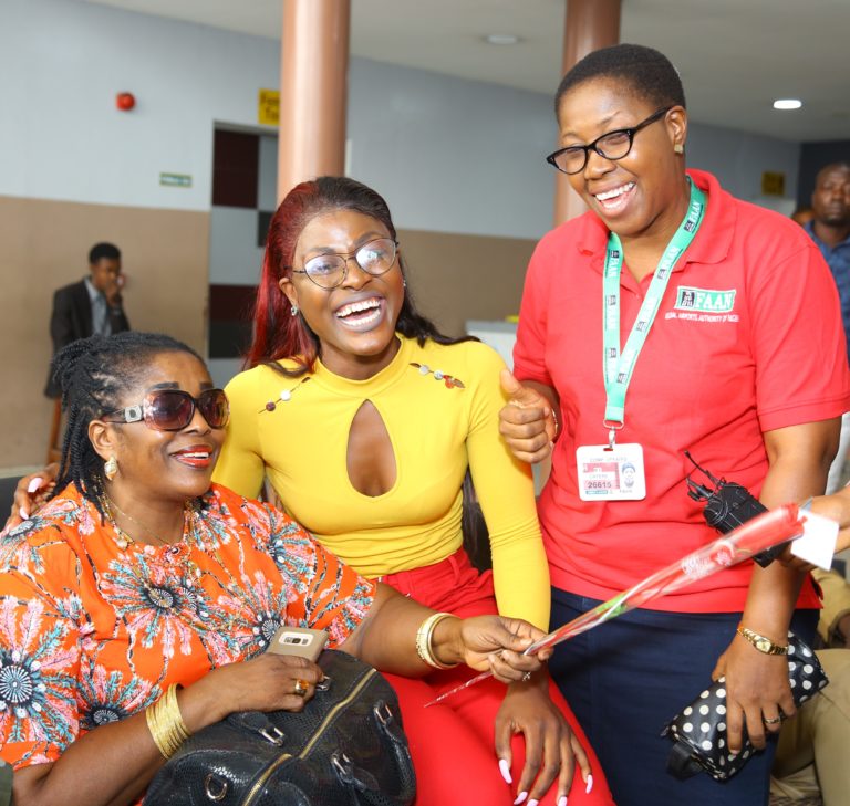 FAAN spreads love to Travelers on Valentine’s Day (Photos)