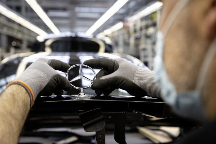 Mercedes-Benz prepares to go all-electric