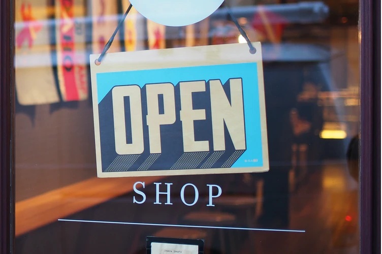 10 hot selling products you can import, sell and make money from in Nigeria