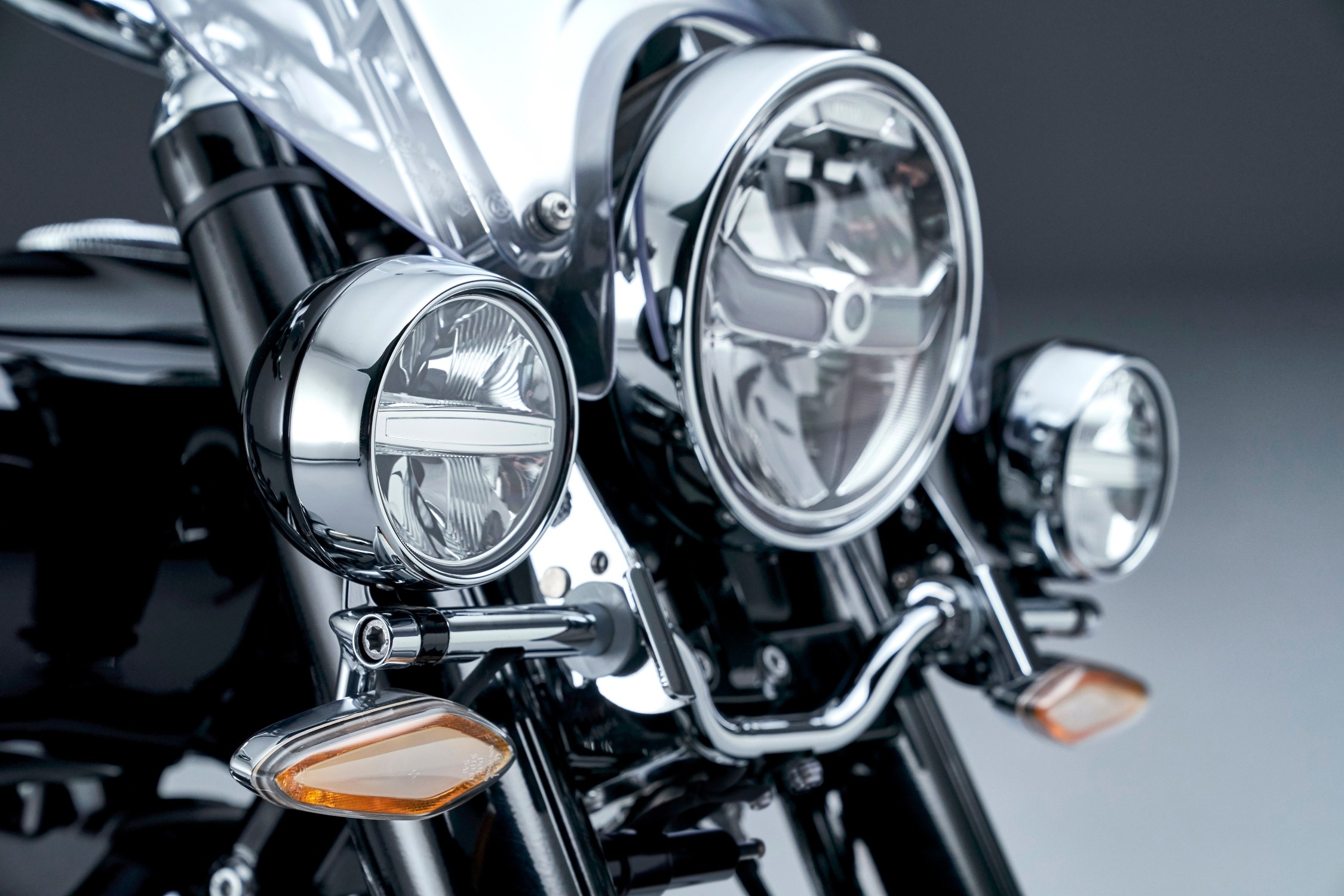 The new BMW R 18 Classic and the new BMW R 18
