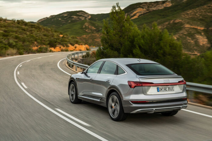 Audi further improves the e-tron product line: AC charging with 22 kW of power, greater driving convenience
