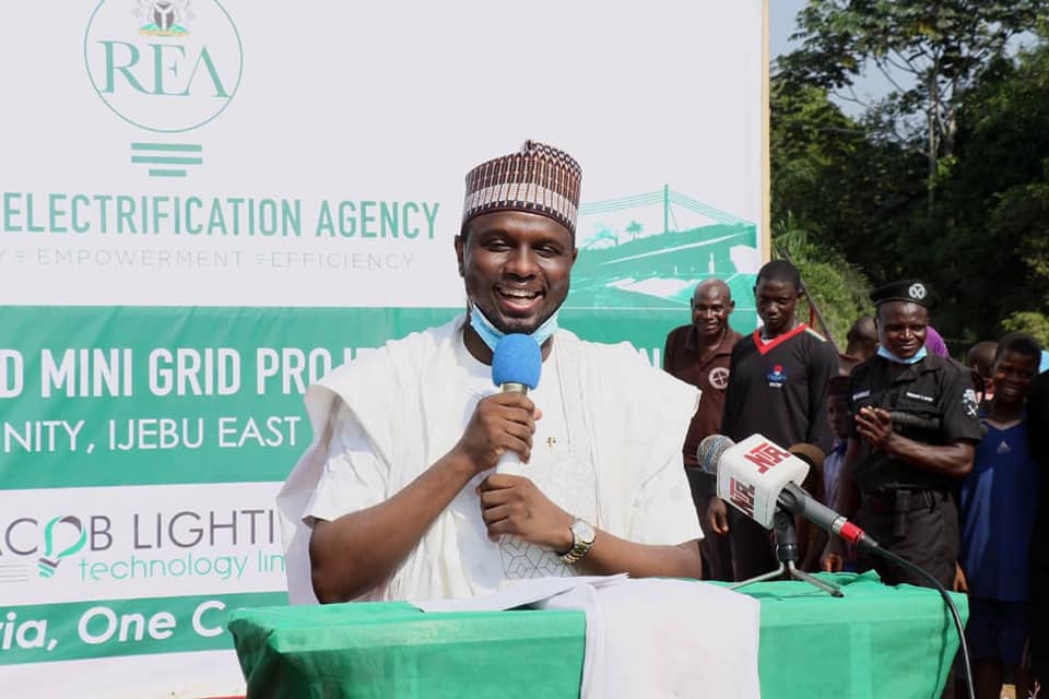Solar Hybrid Mini-Grid Brandspurng REA electrifies Ogun state community after 200 years (Photos)