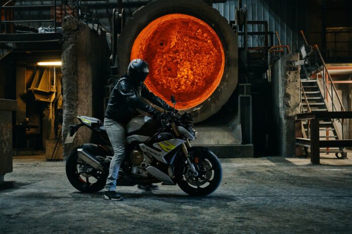 The new BMW S 1000 R
