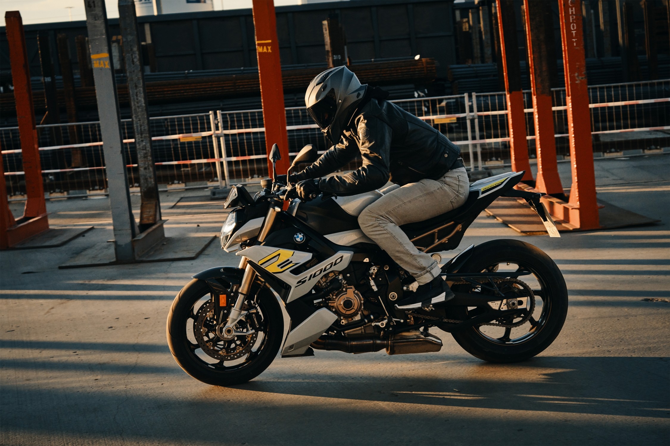 The new BMW S 1000 R