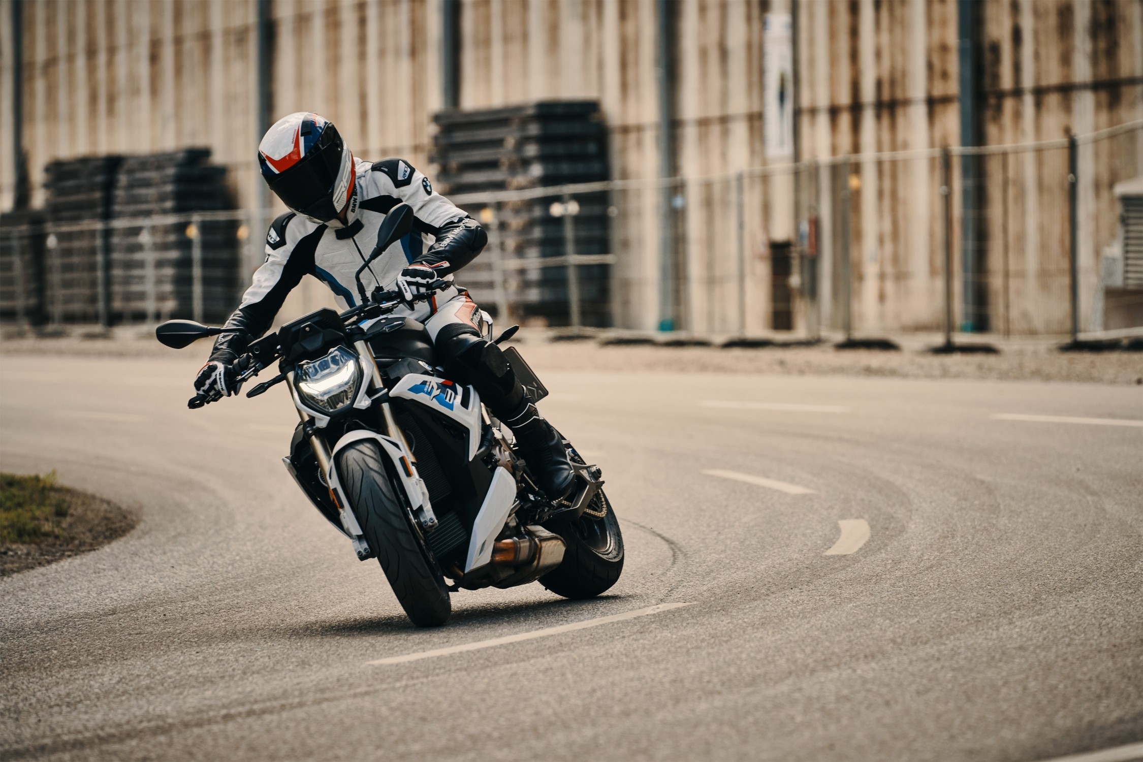 The new BMW S 1000 R