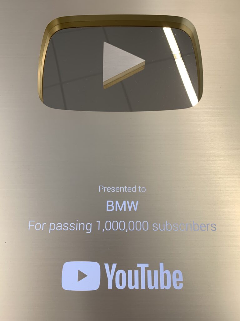 YouTube presents BMW with the “Golden Button Award”.