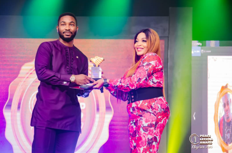 Infinix receives Mobile Phone Brand of the Year Award at the Peace Legend Awards
