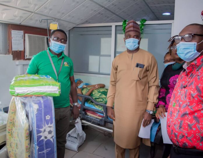 Mouka Celebrates First Babies of the Year in Lagos, Ogun, Oyo, with Freebies (Photos)