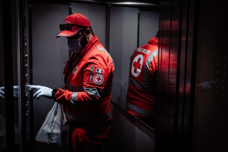 Ebola: Red Cross intensifies response amidst fears of regional spread