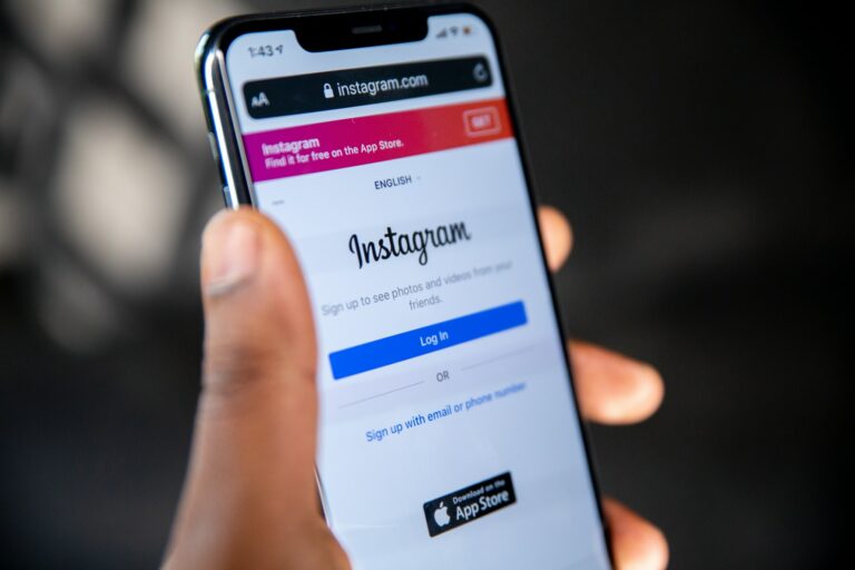 Instagram Dominates Influencer Marketing In The United States With a 45% Share