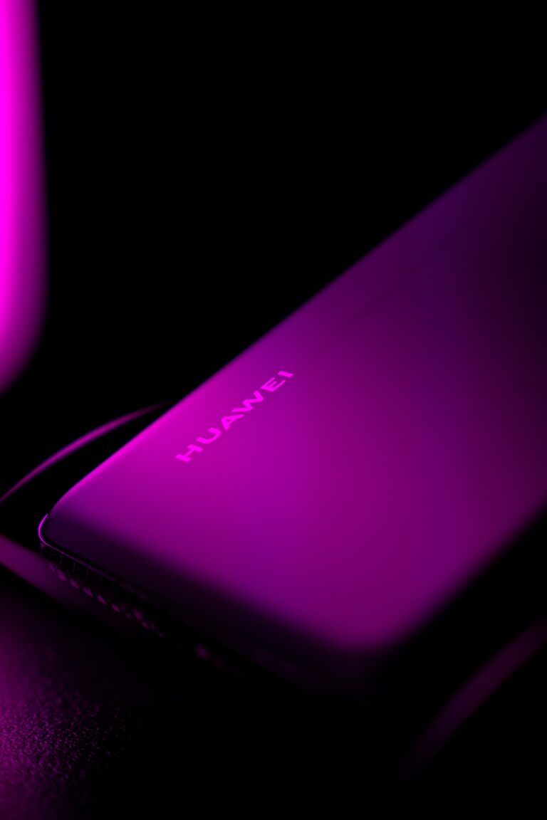 Huawei Leads the Market for 5G-Ready Smartphones as the World Prepares for Mass 5G Adoption