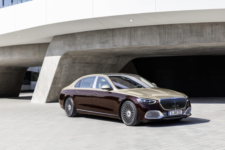 Mercedes-Benz Unveils the New Maybach S-Class, Costs $184,900