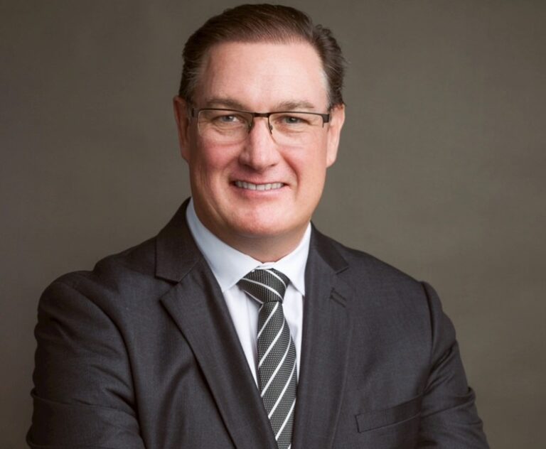 Eat ‘N’ Go Promotes CEO