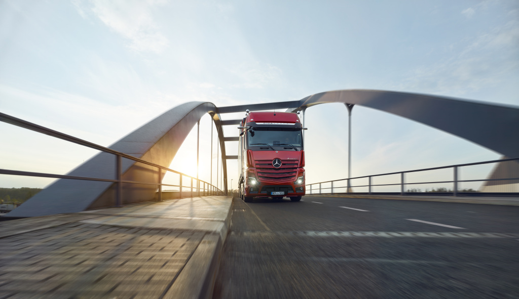 Actros L