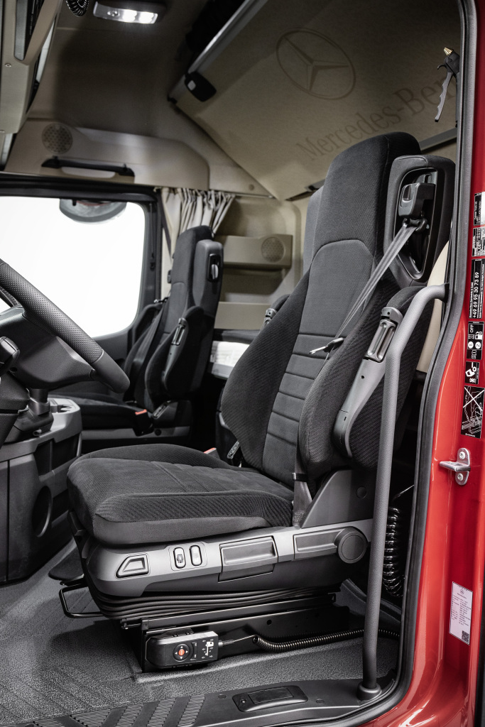 Actros L