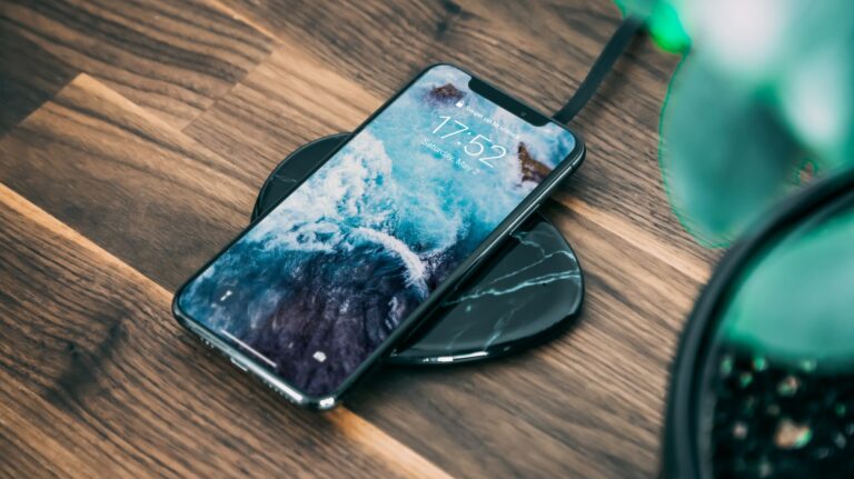 7 things we can expect from smartphones in 2030