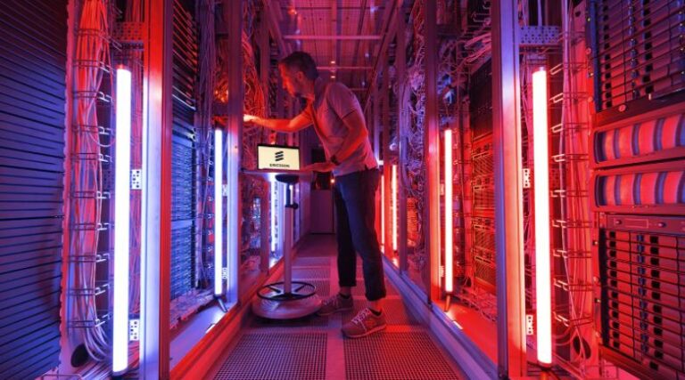 Vodafone Turns On First U.K. 5G Open RAN Site