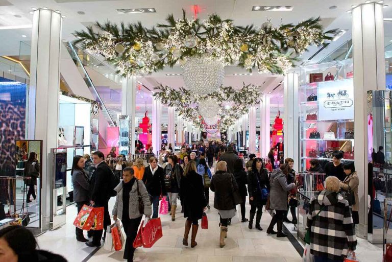 3 Ways Global Consumers Will Shop Differently This Holiday Season