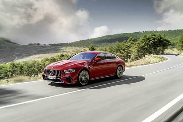 World Premiere Of The First Performance Hybrid From Mercedes-AMG