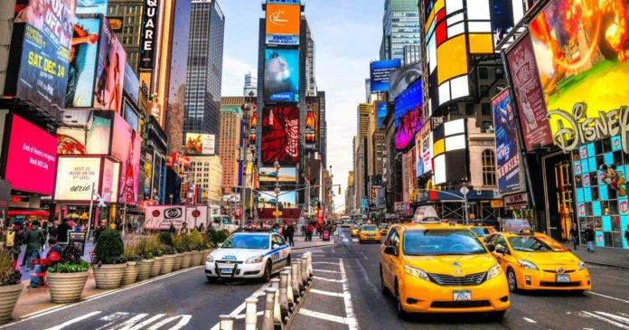 5 Key DOOH Take-outs For The Next 12 Months DOOH