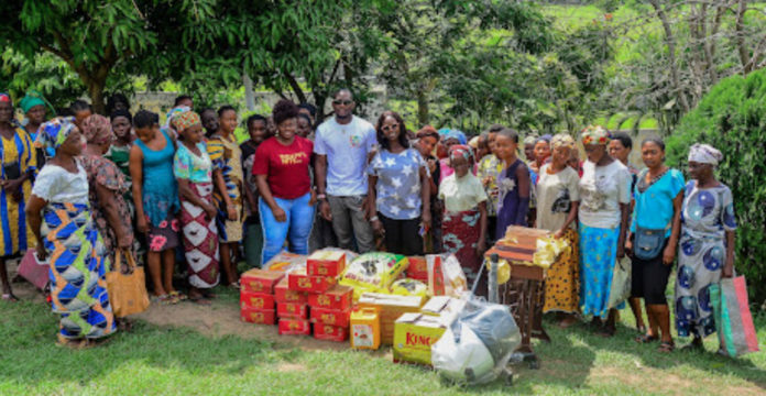 Odudu Otu Visits Widow's Foundation