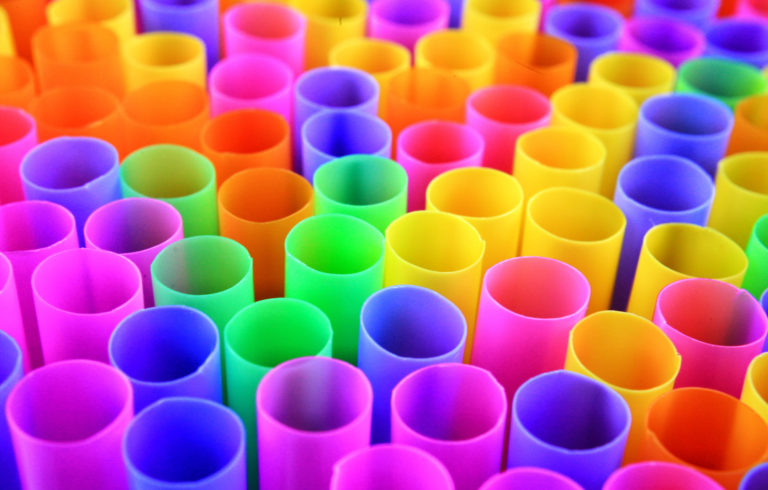 Wall Street Breakfast: Goodbye Plastic