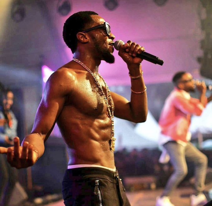 VIDEO: D’banj Thrills Fans At BBTitans Opening Ceremony