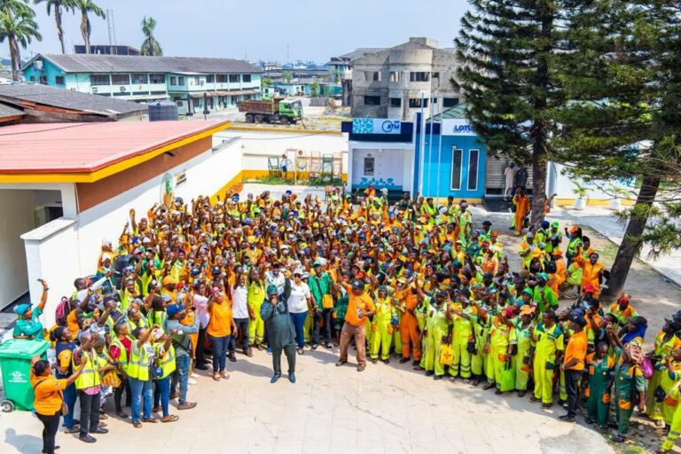 Gov. Sanwo-Olu Increases Sanitation Workers’ Salary By 20%