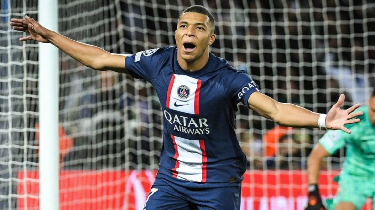 Mbappe Returns To PSG’s First-team Squad
