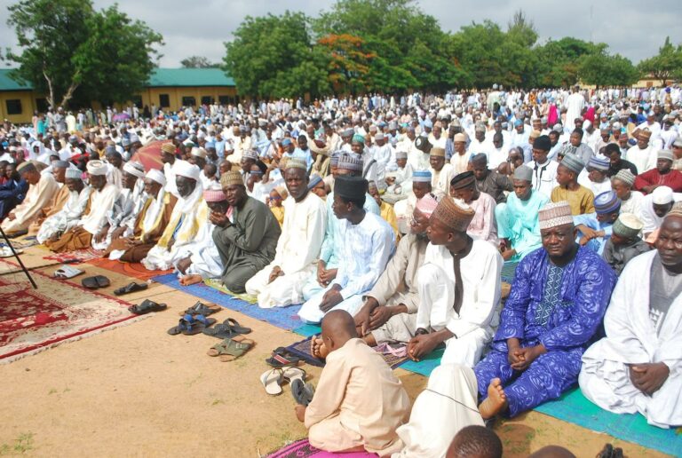 Eid-el-Fitr  Celebration: FG Declares Tuesday, Wednesday Public Holidays