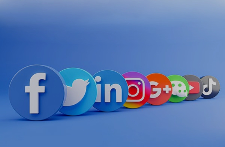 Social Media Shapes Gen Z, Influence Their Financial Decisions 