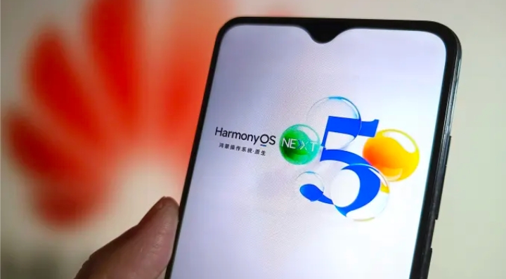 Huawei’s New Homegrown Chinese Smartphone Takes On Apple And Android