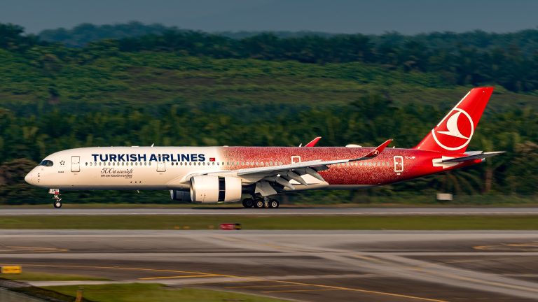 Turkish Airlines Marks 500th Aircraft Milestone With Special Livery Honouring 100,000 Employees