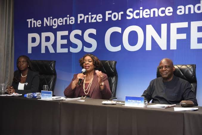 Mary-Brenda Akoda Wins $100,000 Nigeria Science Prize
